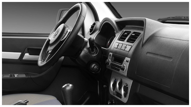 Vista interior de cabina de conducción en la camioneta van de carga DFSK K05S Basic